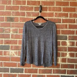 {EILEEN FISHER} Gray Thin Knit Sweater